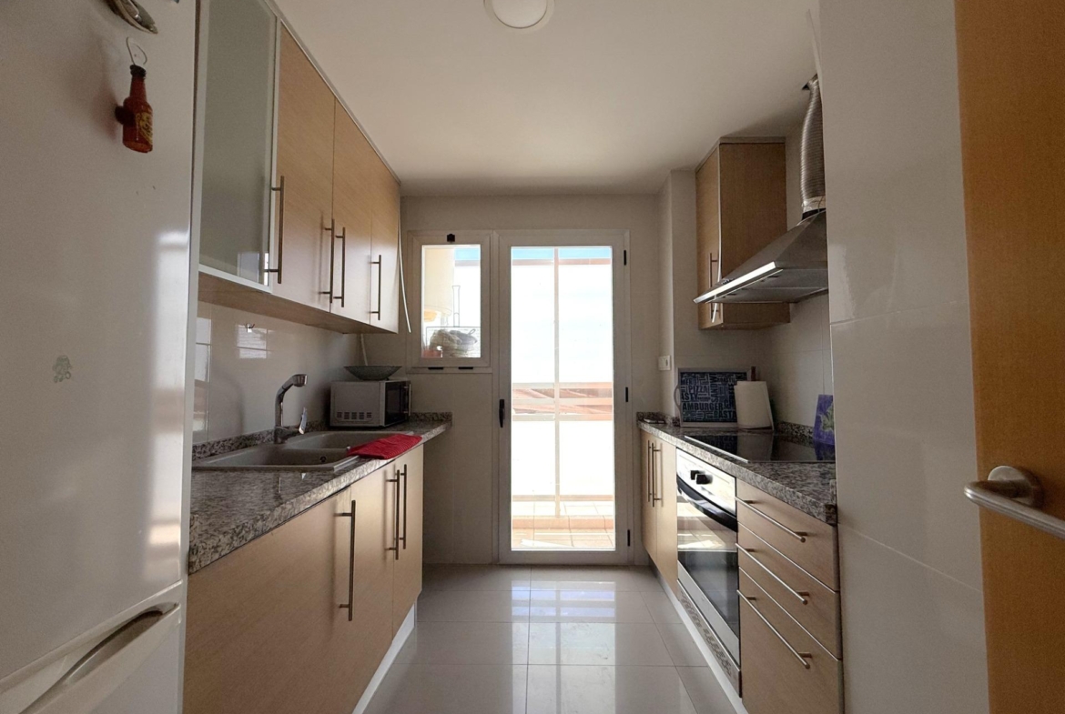 Planta baja con terraza de 80 m² en Paseo Germanías (tramo final), Gandía