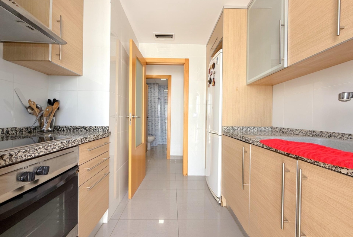 Planta baja con terraza de 80 m² en Paseo Germanías (tramo final), Gandía