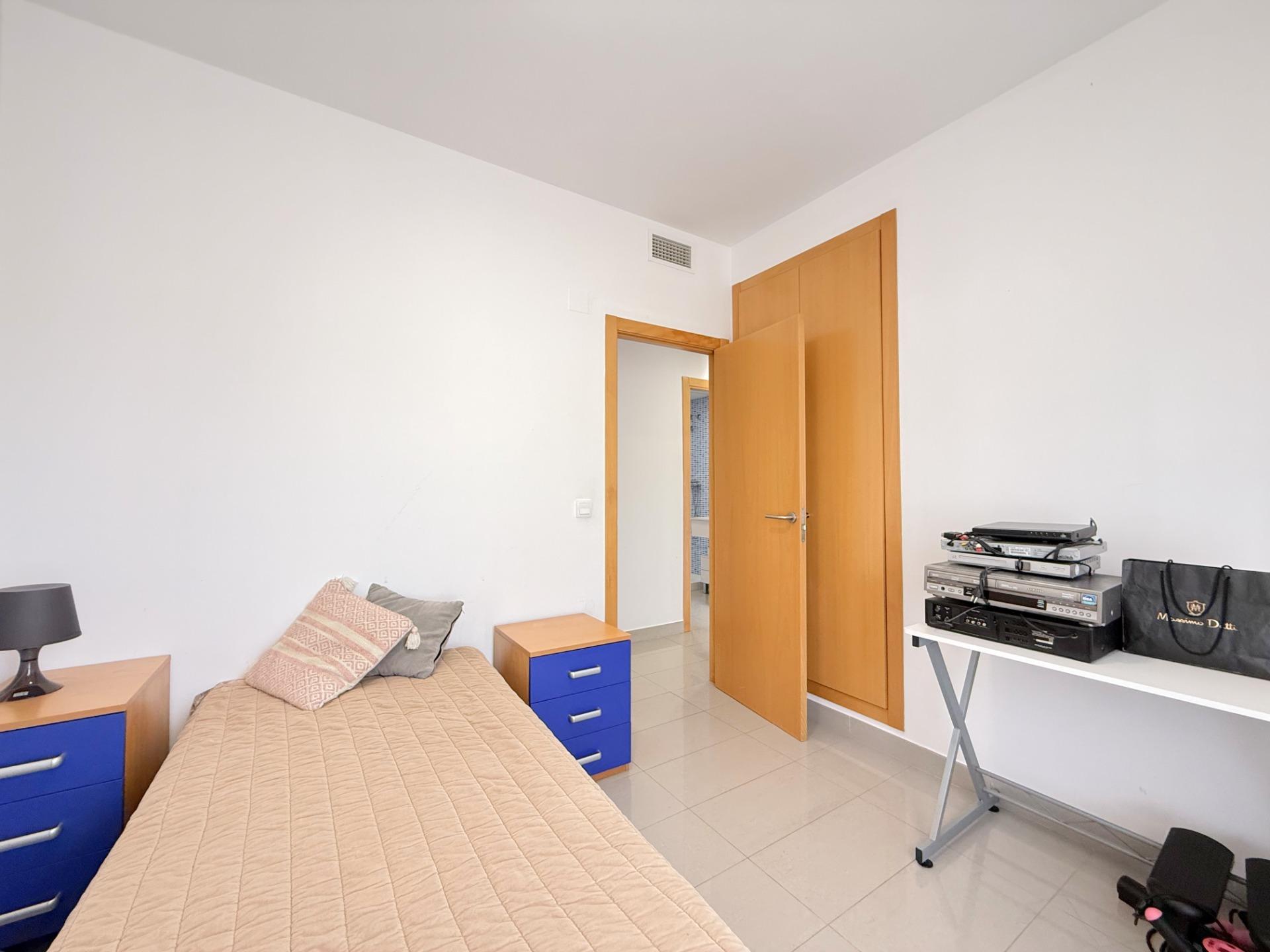 Planta baja con terraza de 80 m² en Paseo Germanías (tramo final), Gandía