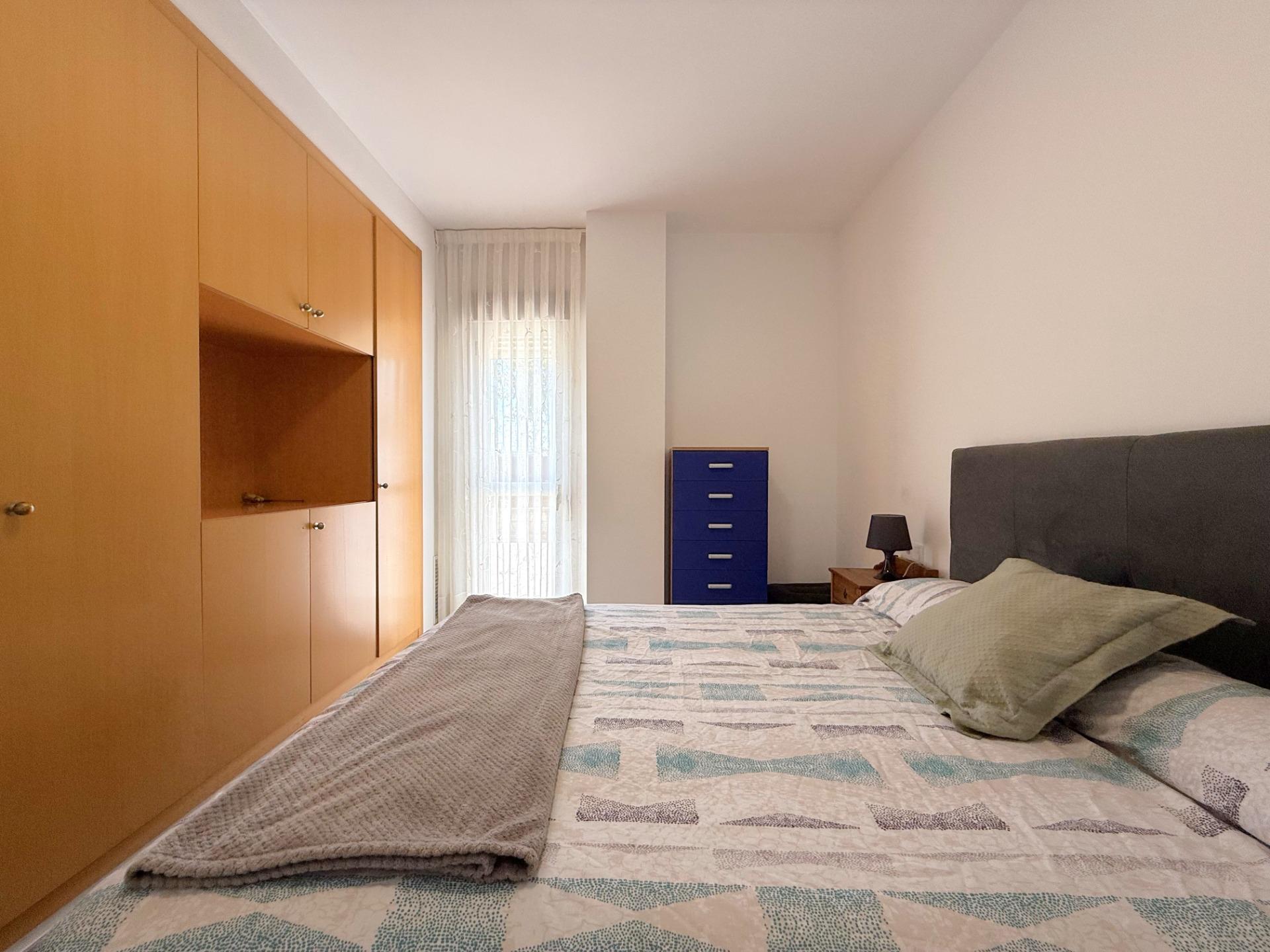 Planta baja con terraza de 80 m² en Paseo Germanías (tramo final), Gandía