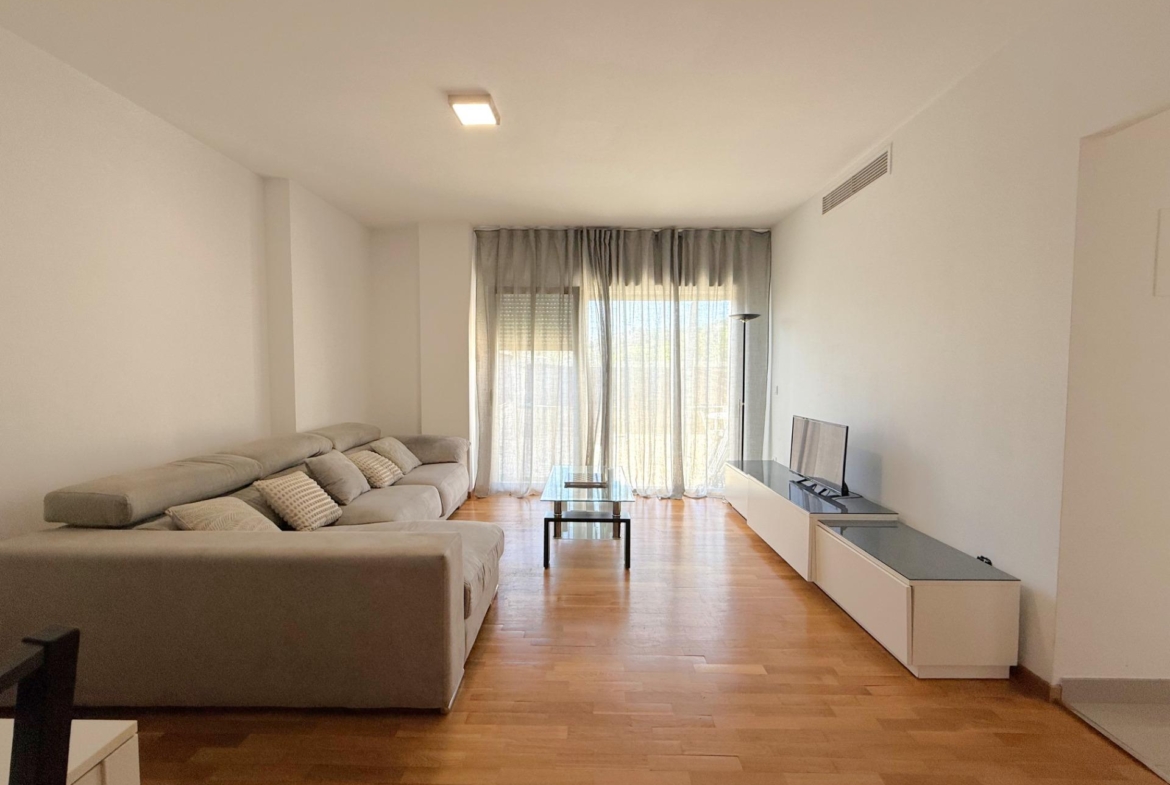 Planta baja con terraza de 80 m² en Paseo Germanías (tramo final), Gandía