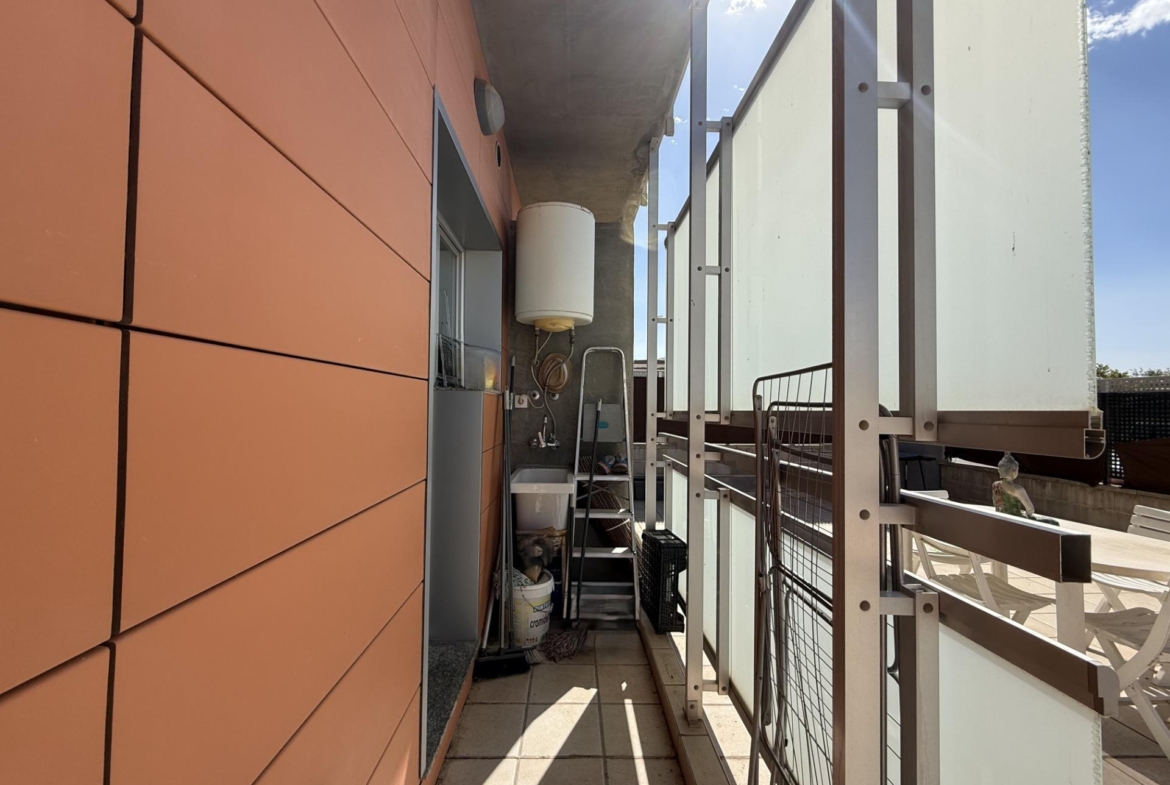 Planta baja con terraza de 80 m² en Paseo Germanías (tramo final), Gandía