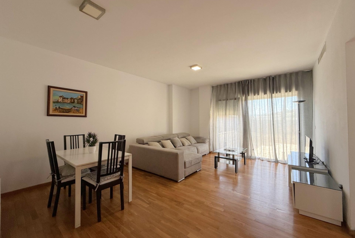 Planta baja con terraza de 80 m² en Paseo Germanías (tramo final), Gandía