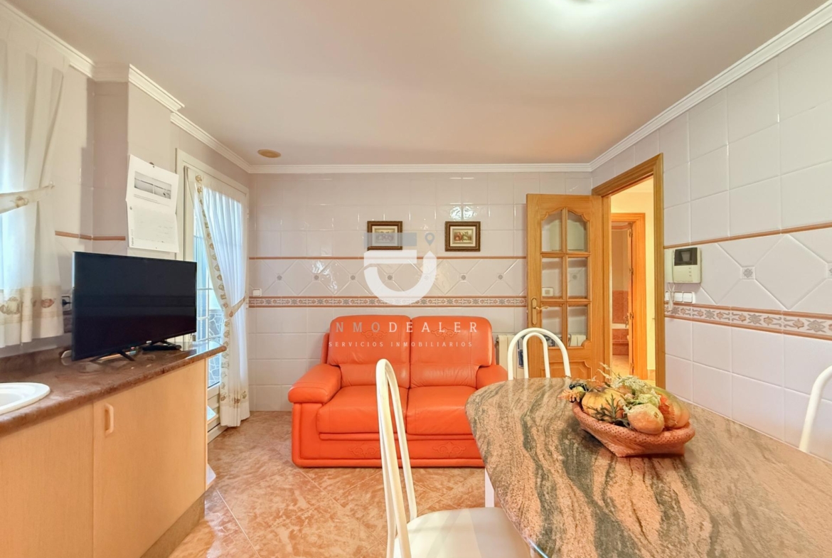 Impresionante Casa de 280 m² en Gandía – Espaciosa, Confortable y con Acabados de Primera Calidad