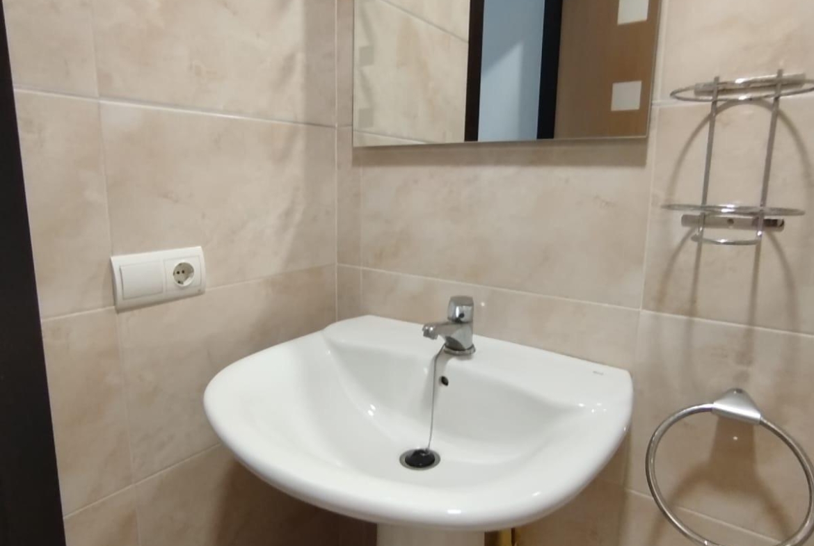 Local Comercial en Villalonga – Amplio, Versátil y con Excelente Ubicación