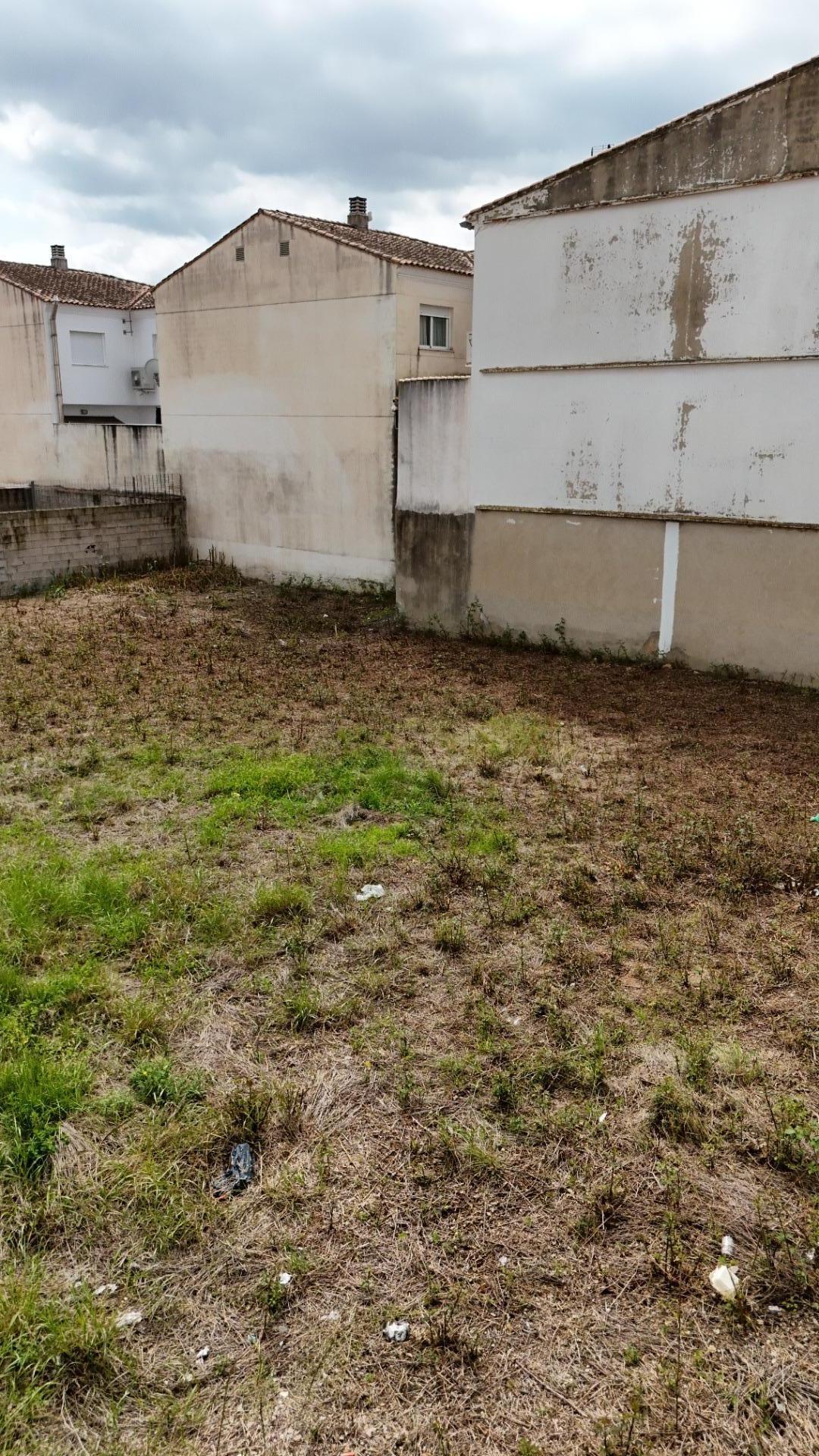 3-3-13 Oportunidad única de inversión – Terreno urbano en esquina de 700 m² en el corazón de Palma de Gandi