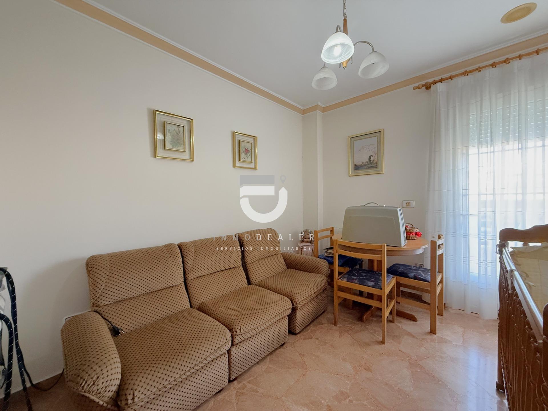 3-33-1 Impresionante Casa de 280 m² en Gandía – Espaciosa, Confortable y con Acabados de Primera Calidad