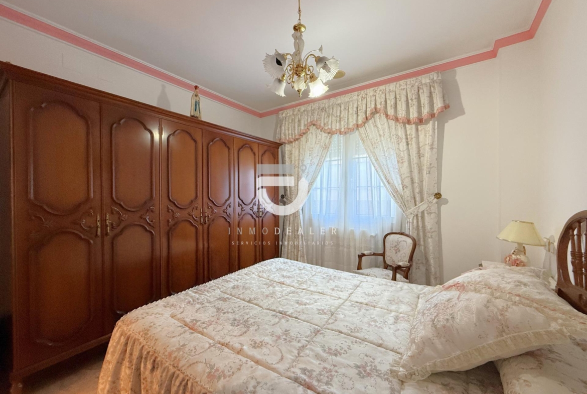 Impresionante Casa de 280 m² en Gandía – Espaciosa, Confortable y con Acabados de Primera Calidad
