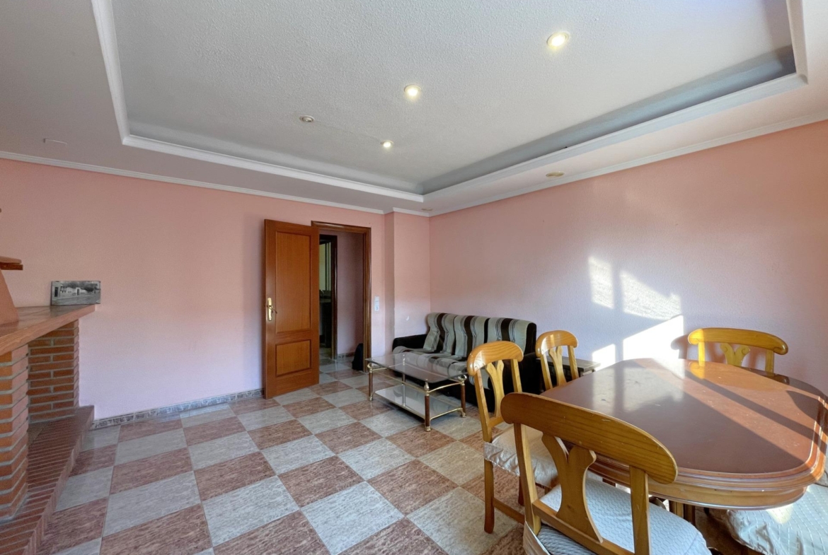 Dos Viviendas Independientes de 150 m² Cada Una