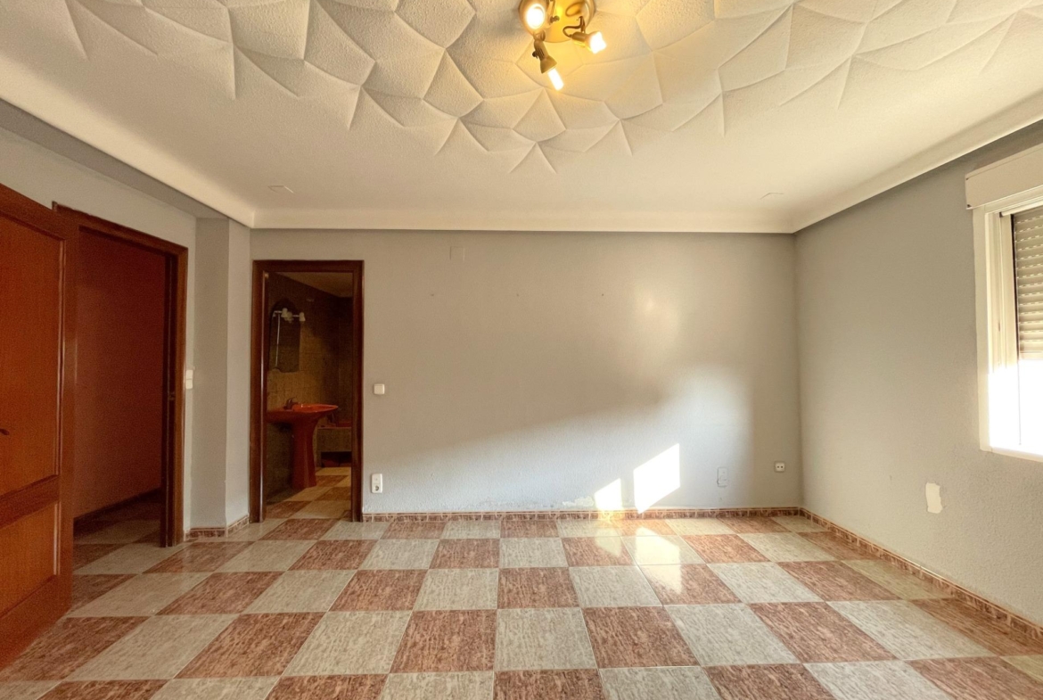 Dos Viviendas Independientes de 150 m² Cada Una