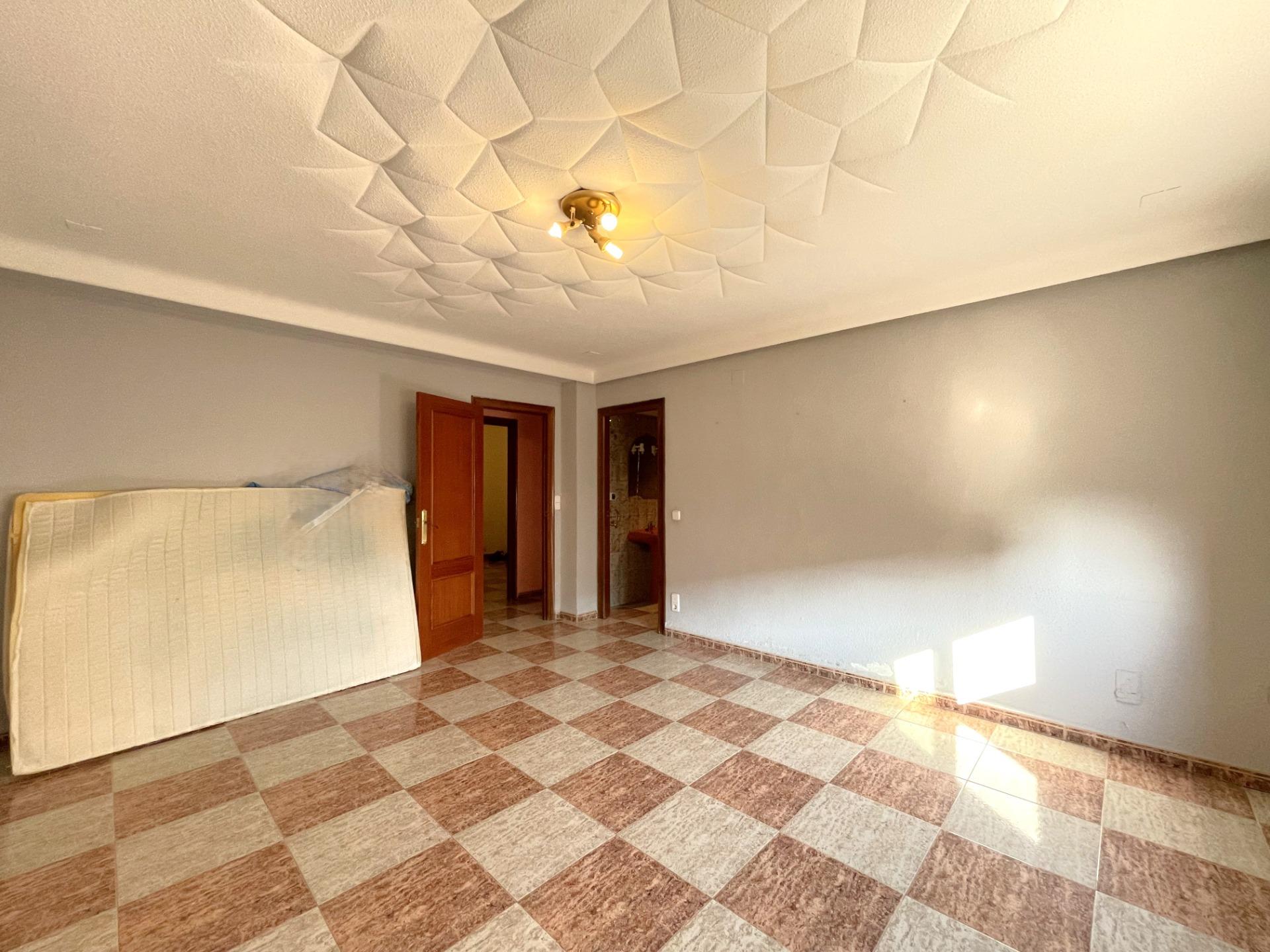 Dos Viviendas Independientes de 150 m² Cada Una