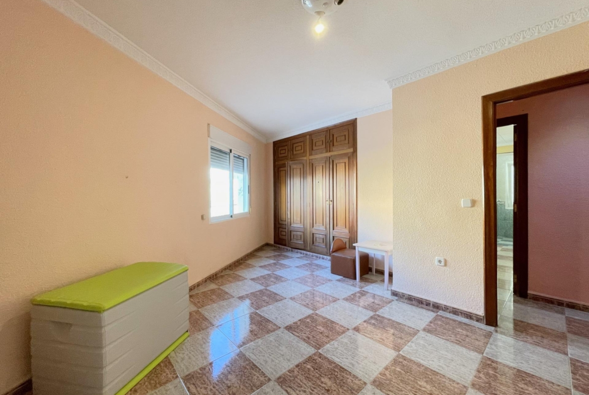 Dos Viviendas Independientes de 150 m² Cada Una
