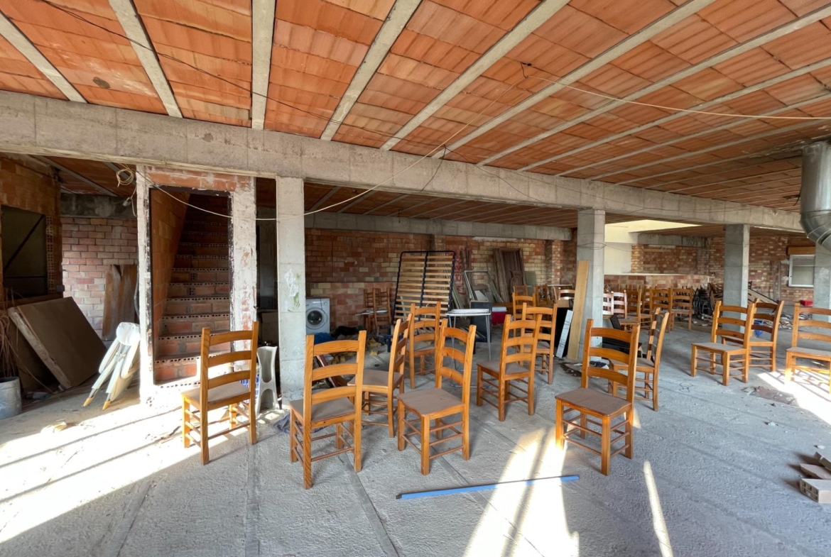Dos Viviendas Independientes de 150 m² Cada Una