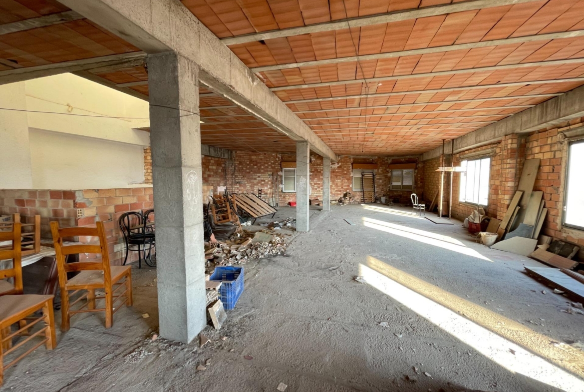 Dos Viviendas Independientes de 150 m² Cada Una