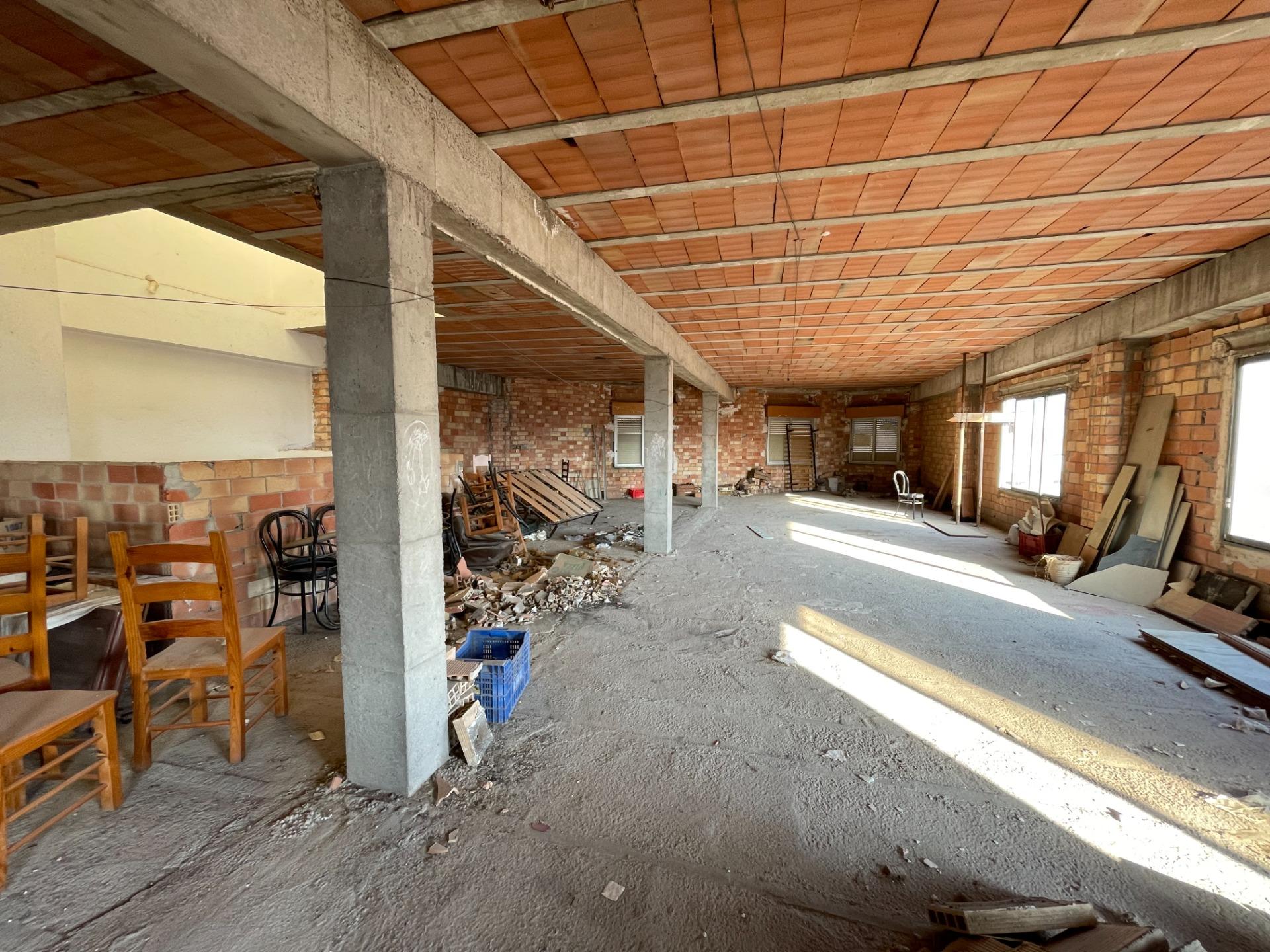 Dos Viviendas Independientes de 150 m² Cada Una