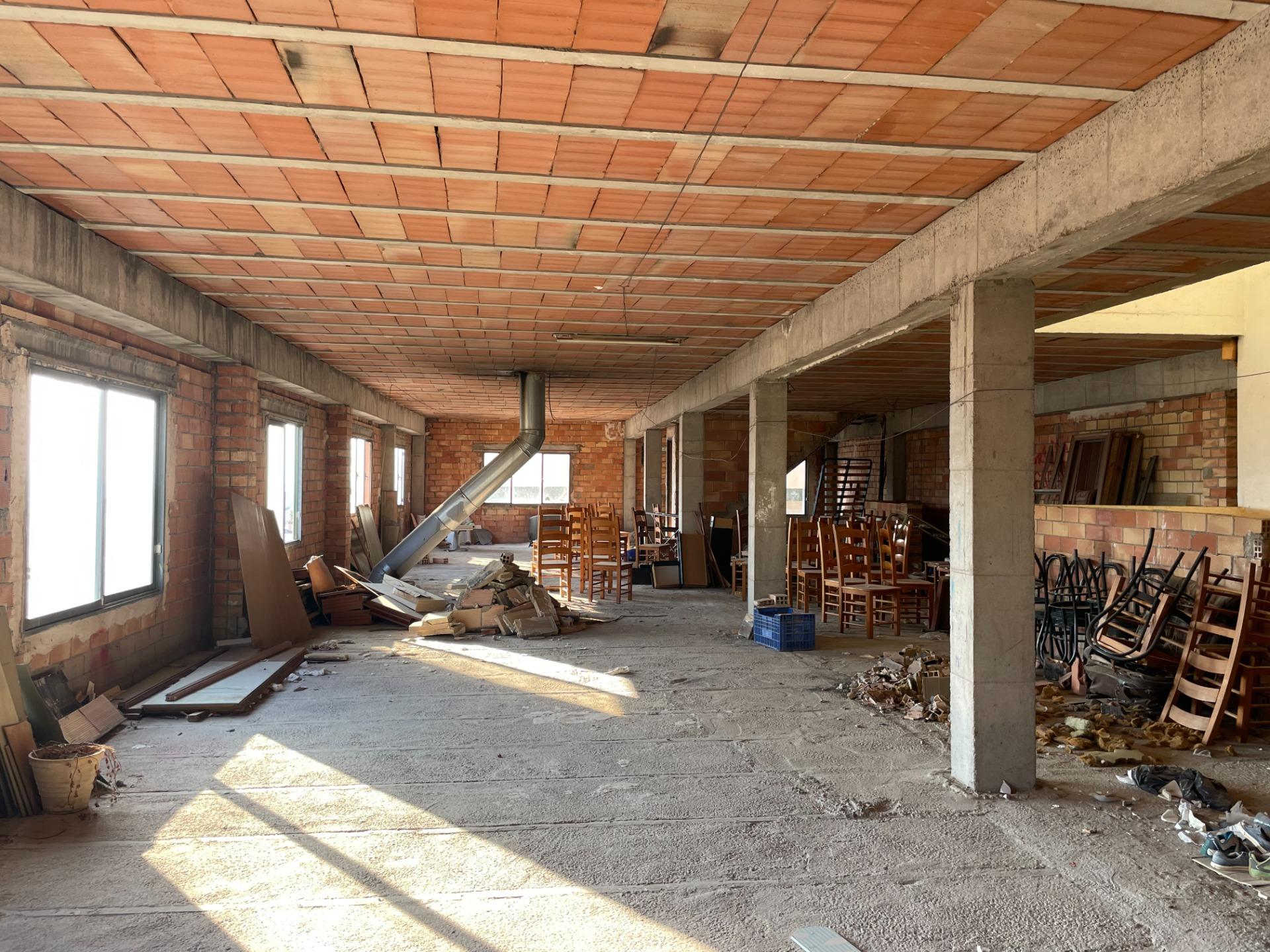 Dos Viviendas Independientes de 150 m² Cada Una