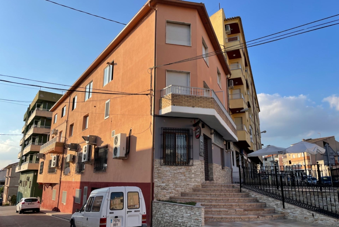 Dos Viviendas Independientes de 150 m² Cada Una