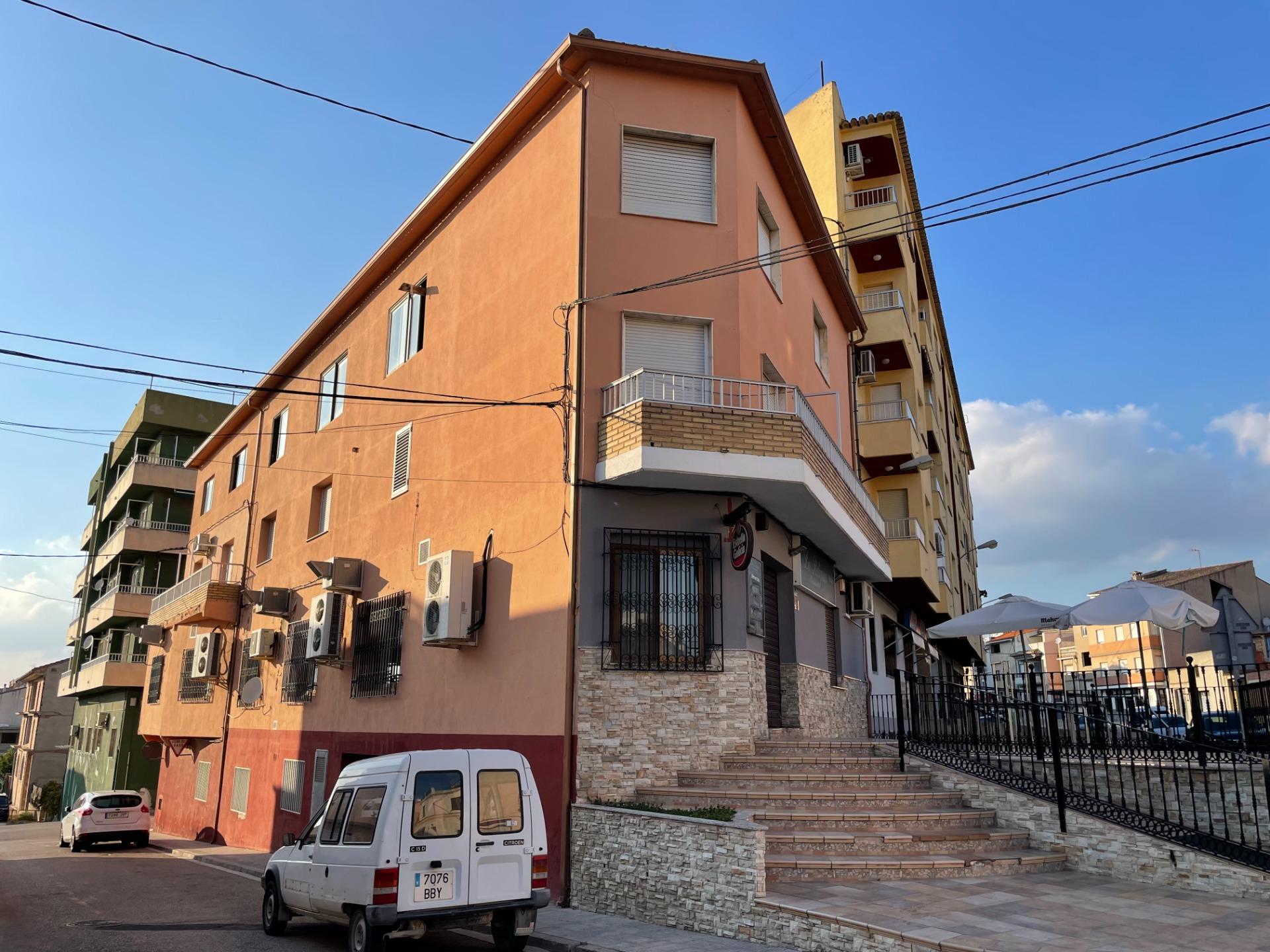 Dos Viviendas Independientes de 150 m² Cada Una