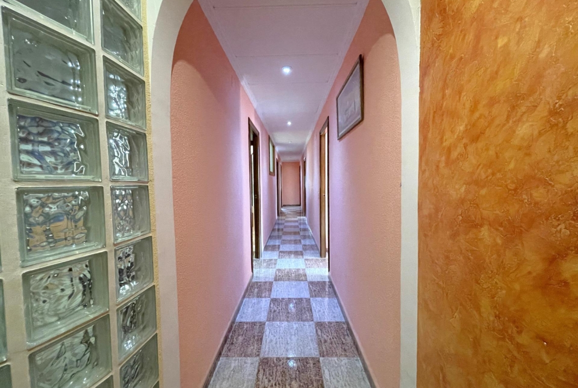 Dos Viviendas Independientes de 150 m² Cada Una