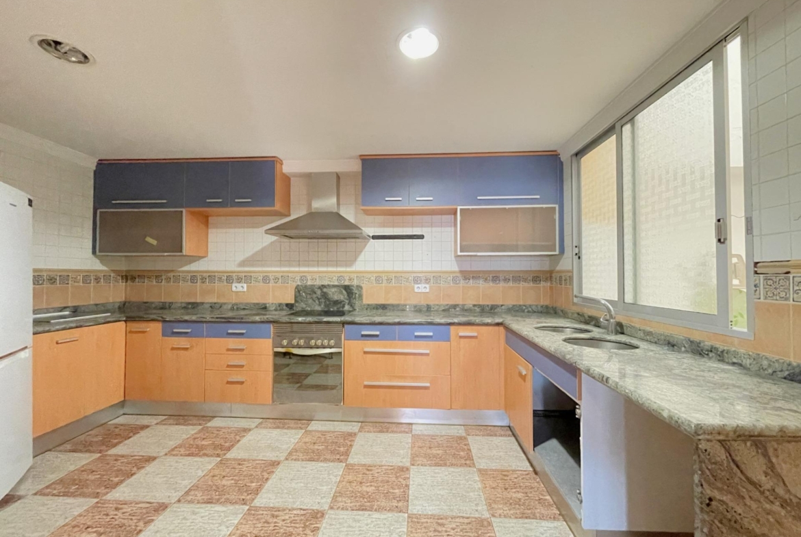 Dos Viviendas Independientes de 150 m² Cada Una