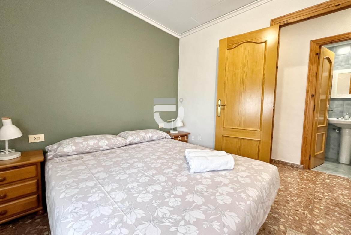 CASA EN OLIVA NOVA