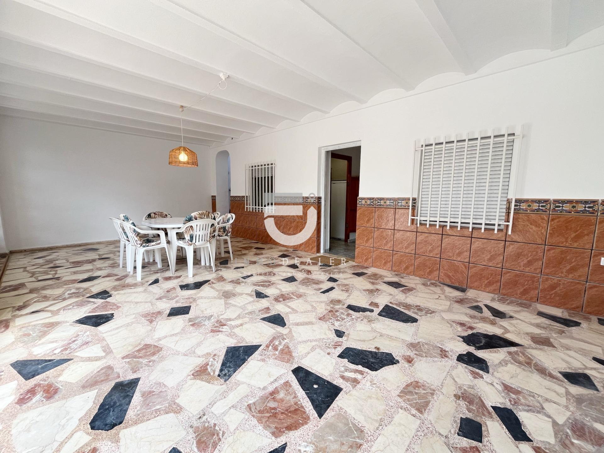CASA EN OLIVA NOVA