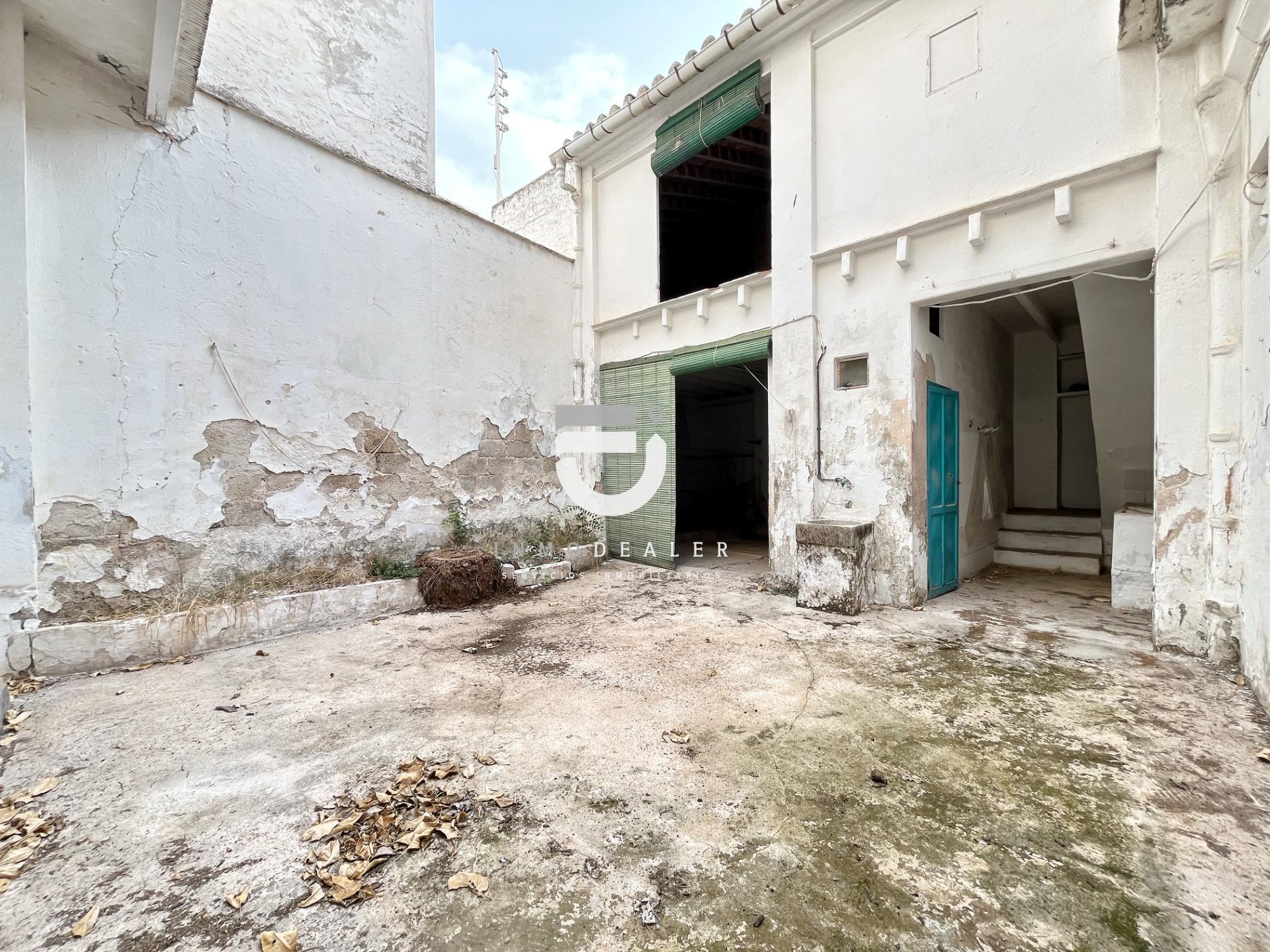 CASA SEÑORIAL EN PEGO