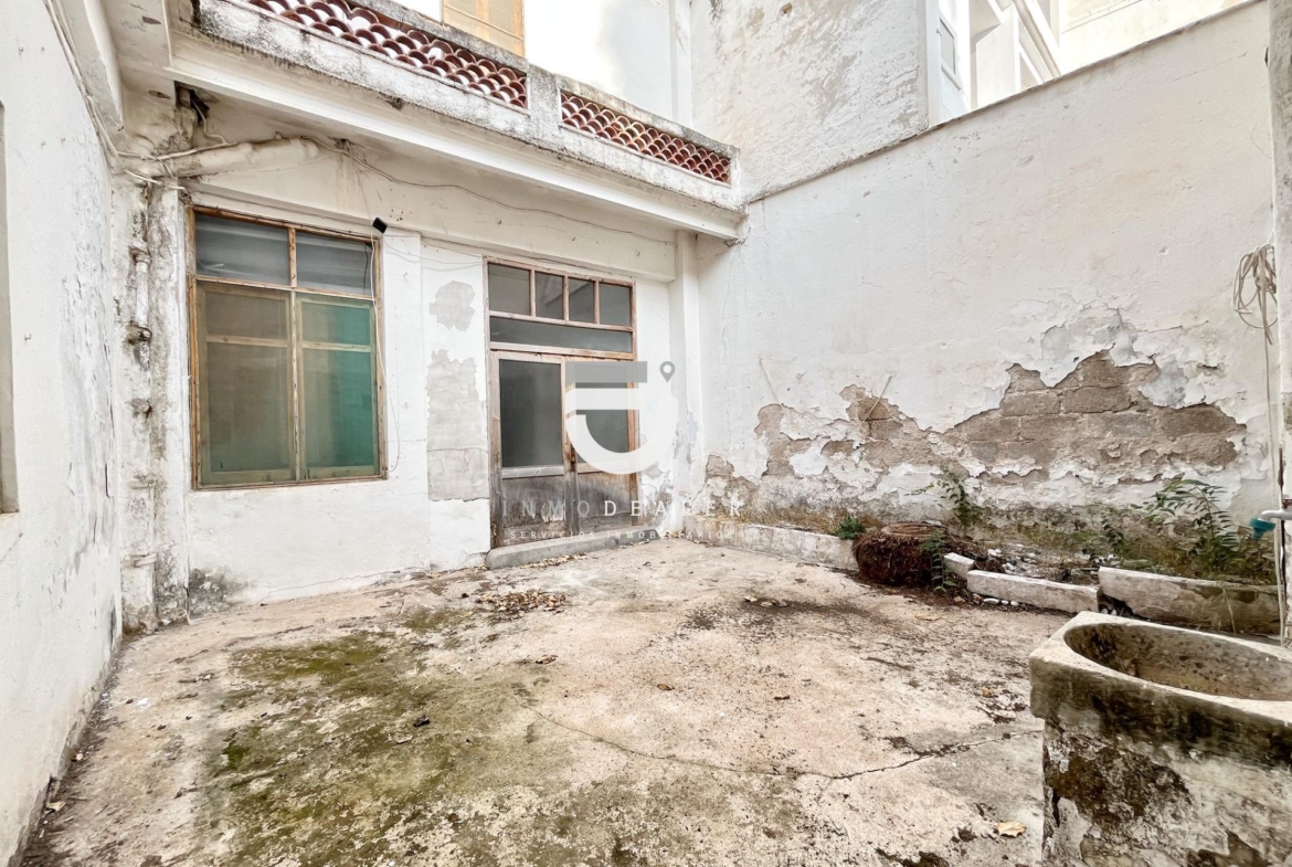 CASA SEÑORIAL EN PEGO