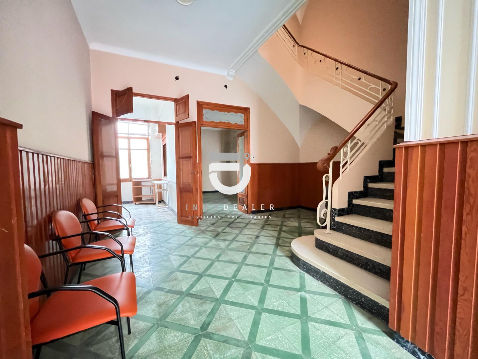 CASA SEÑORIAL EN PEGO