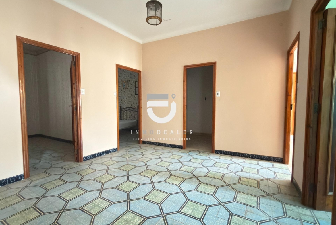 CASA SEÑORIAL EN PEGO