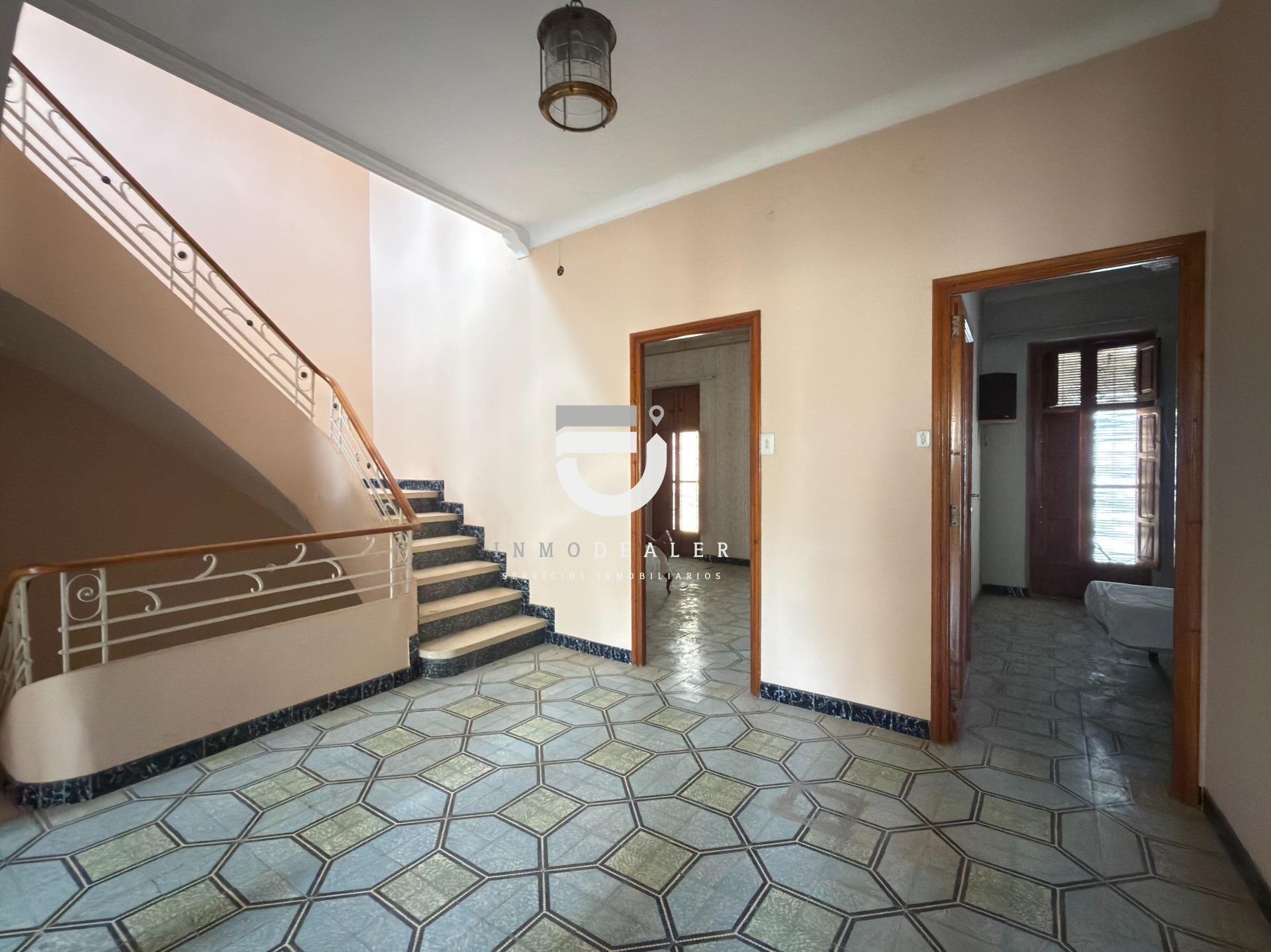 CASA SEÑORIAL EN PEGO