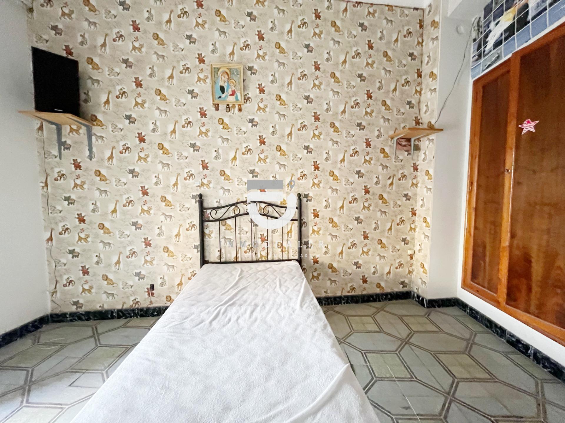 CASA SEÑORIAL EN PEGO