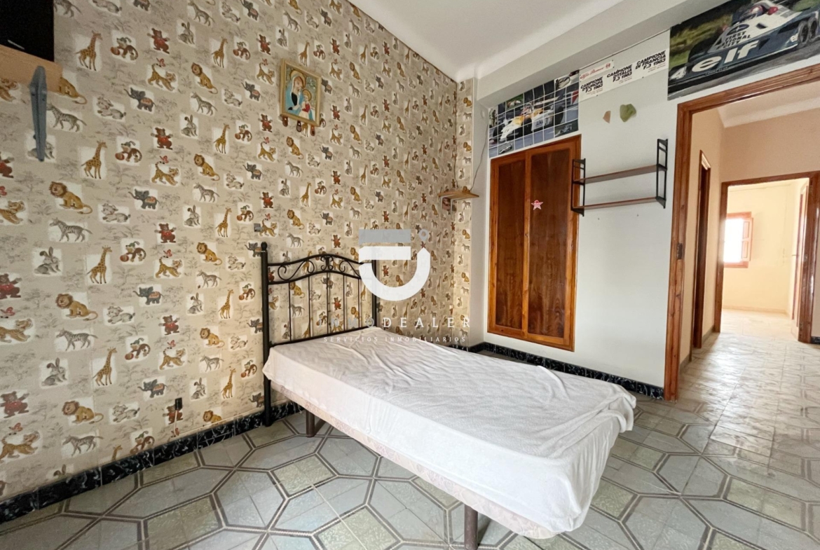 CASA SEÑORIAL EN PEGO
