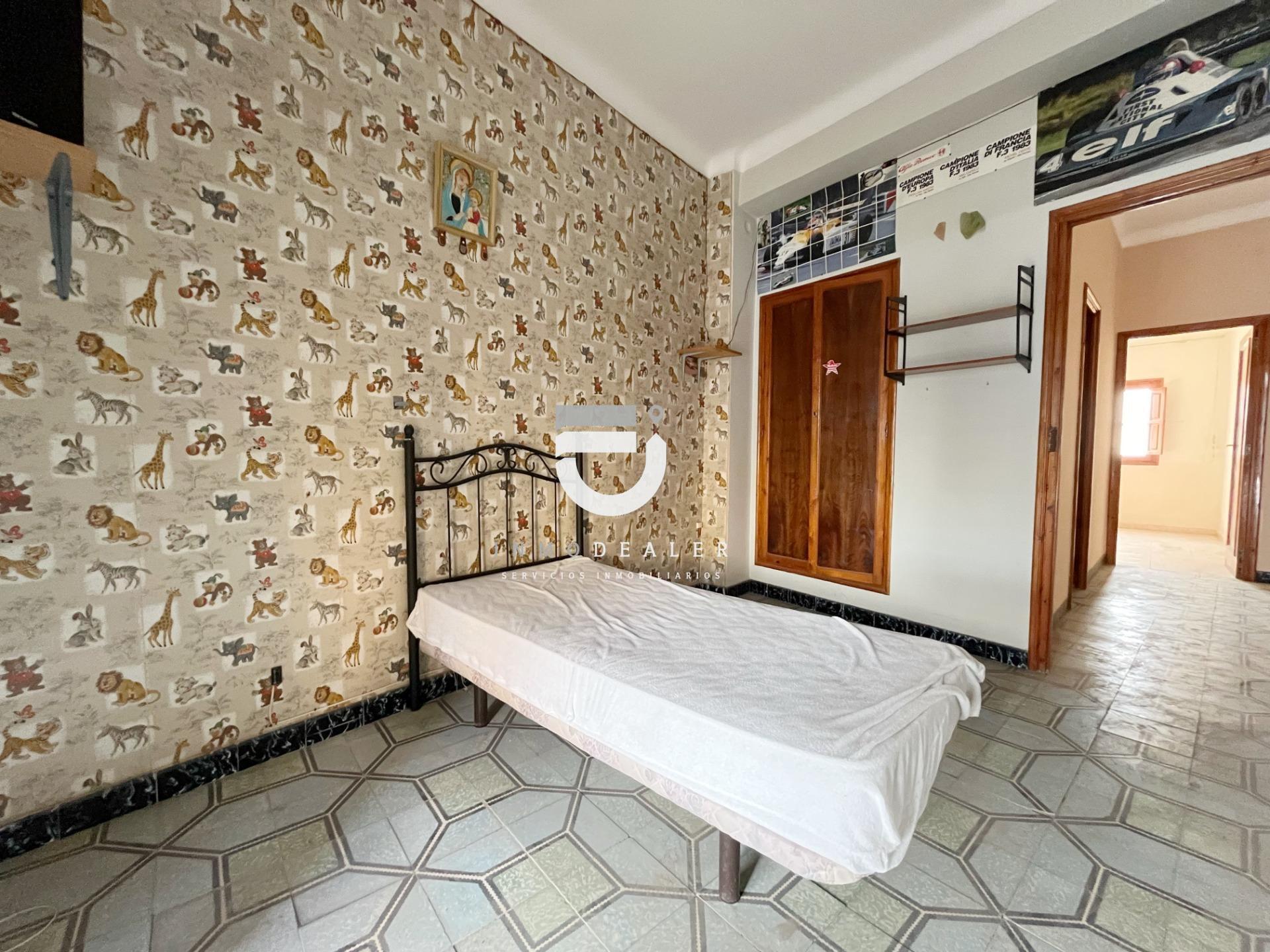 CASA SEÑORIAL EN PEGO