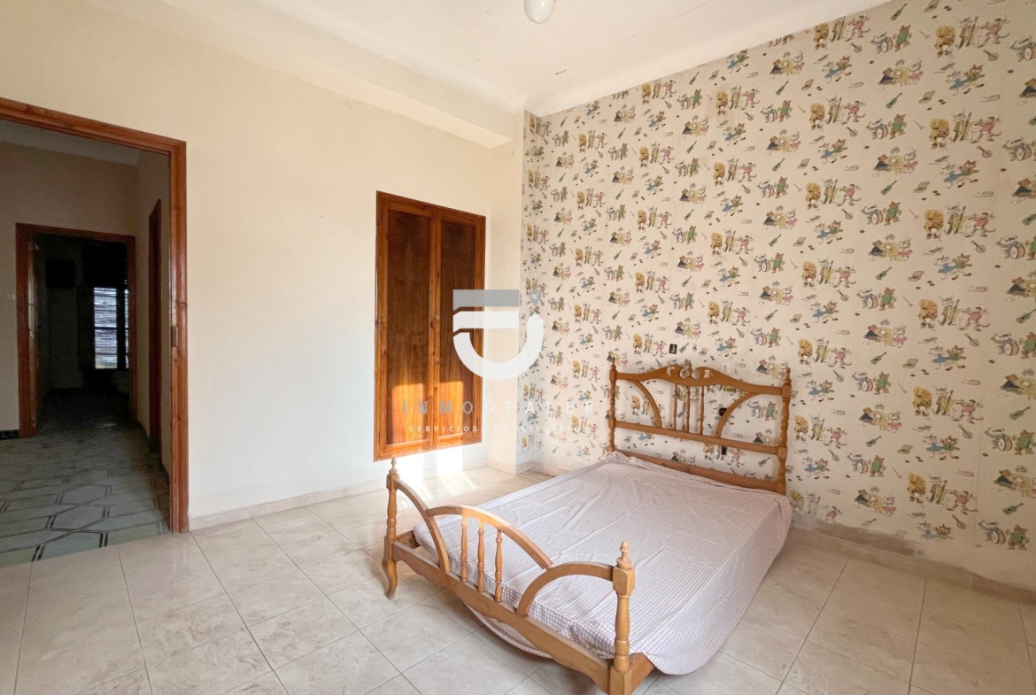 CASA SEÑORIAL EN PEGO