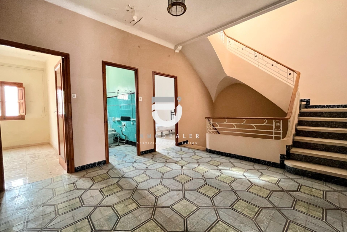 CASA SEÑORIAL EN PEGO