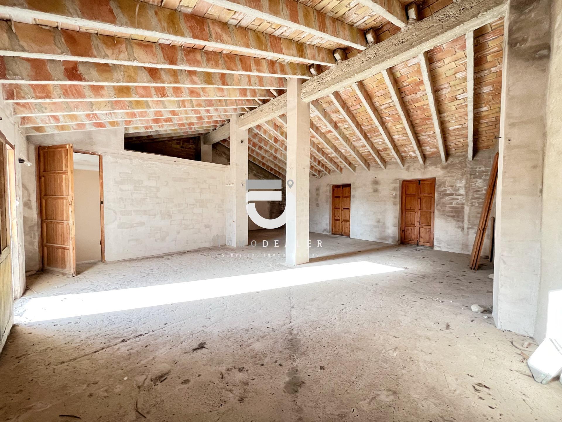 CASA SEÑORIAL EN PEGO