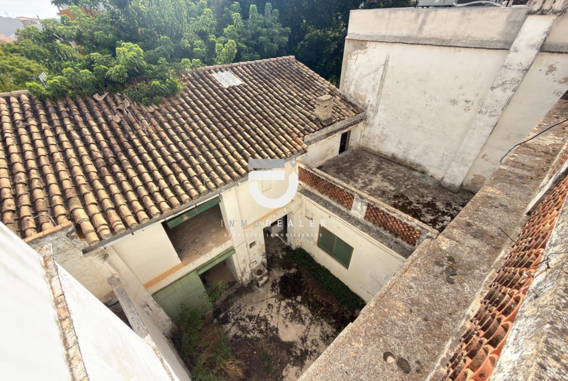 CASA SEÑORIAL EN PEGO