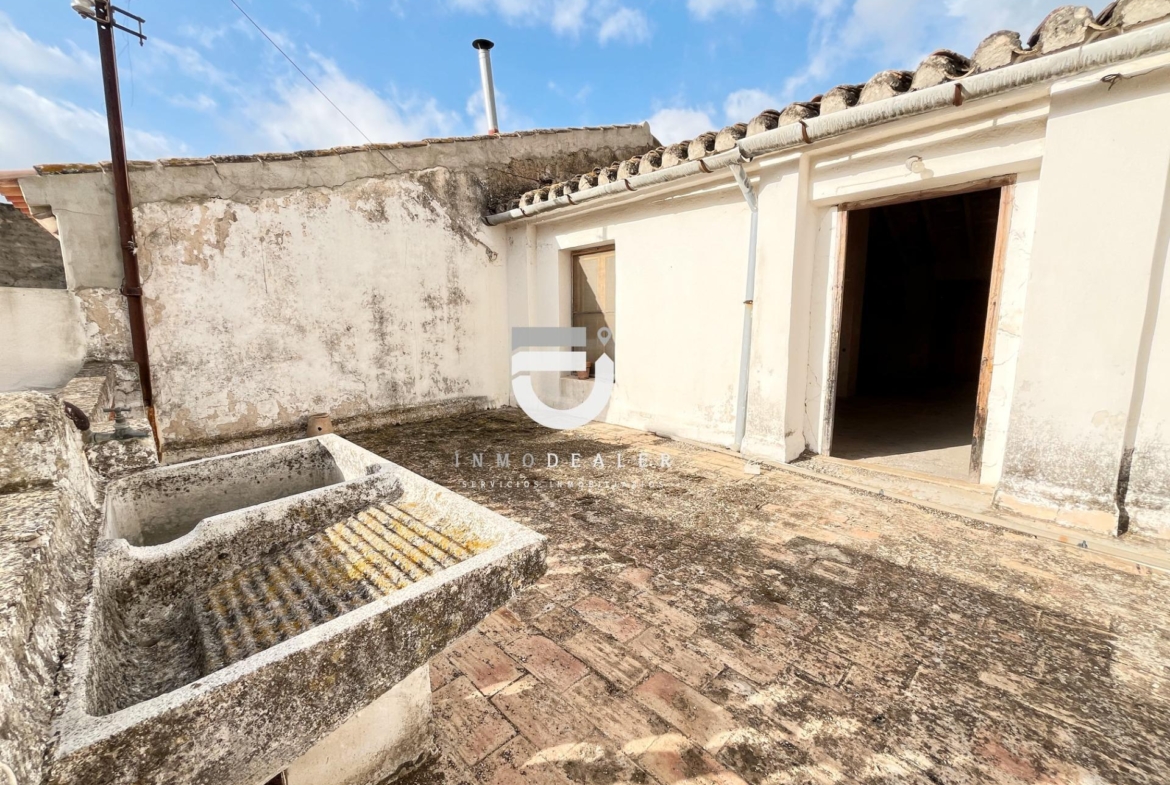 CASA SEÑORIAL EN PEGO