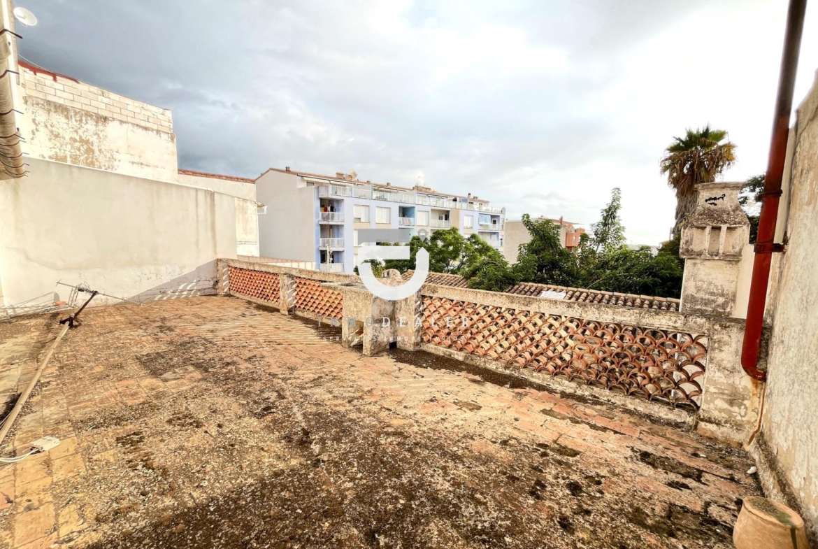 CASA SEÑORIAL EN PEGO