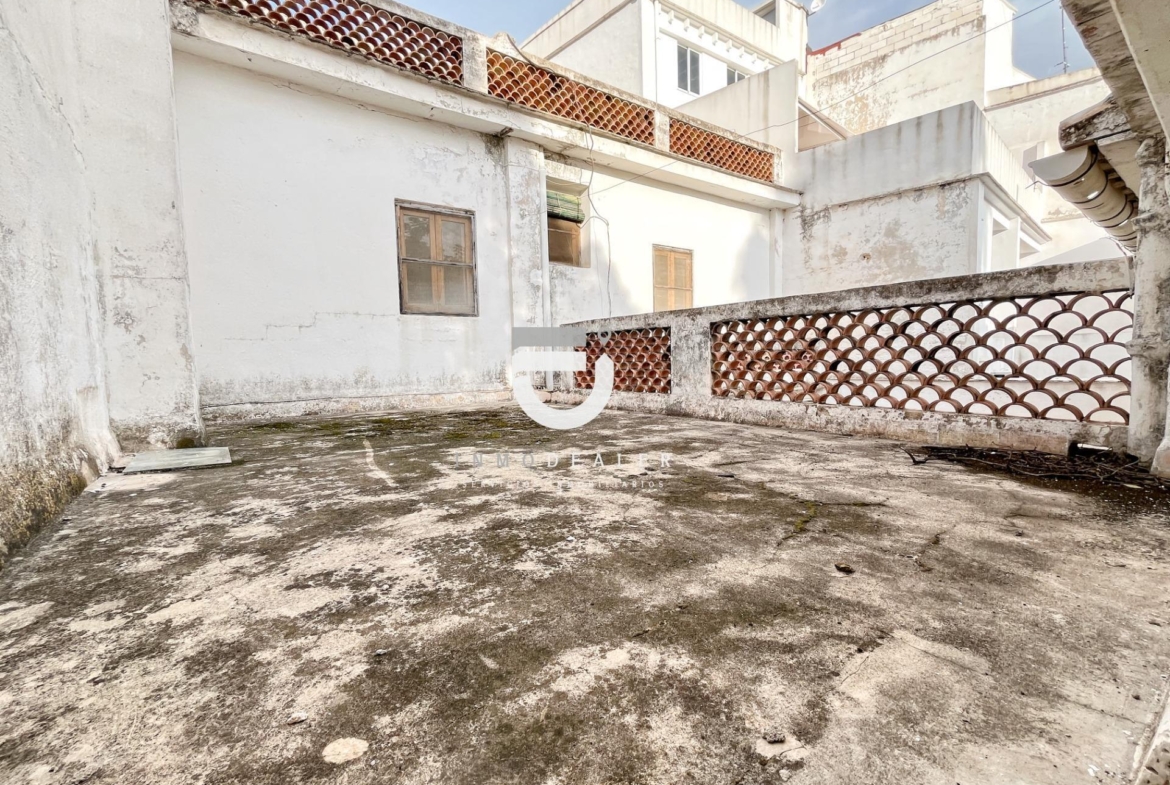 CASA SEÑORIAL EN PEGO