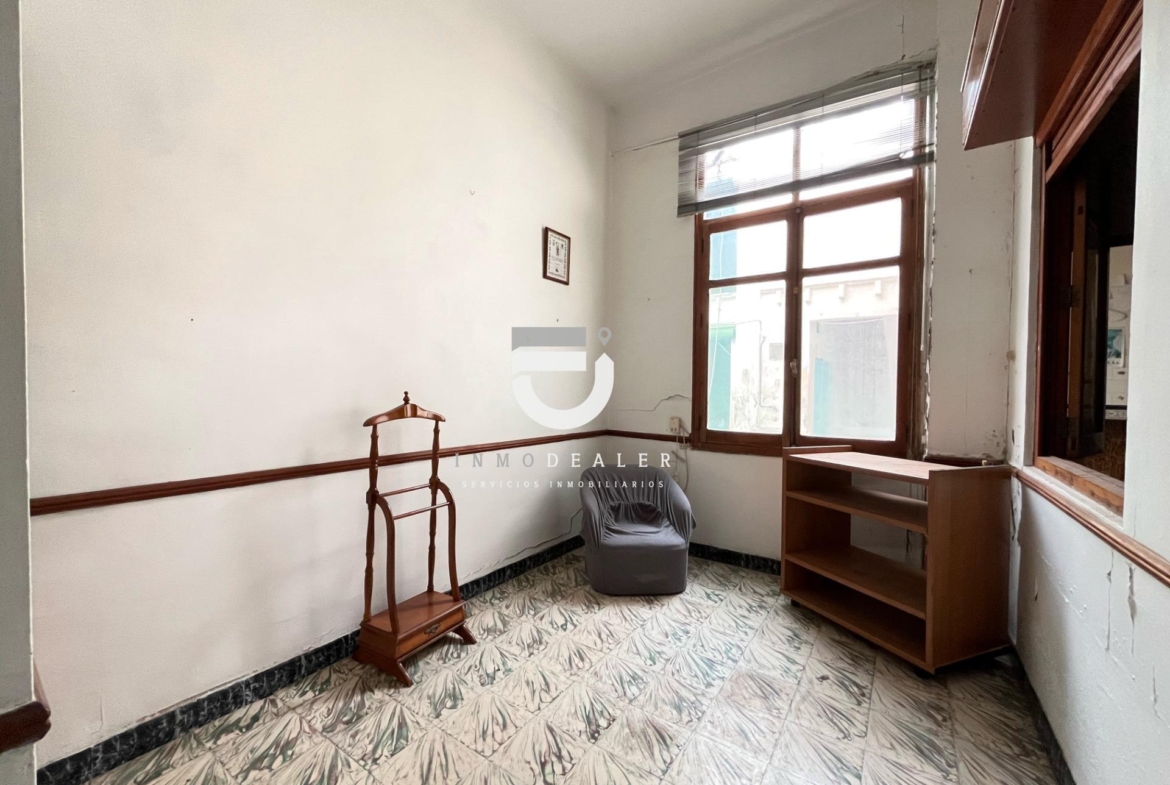CASA SEÑORIAL EN PEGO