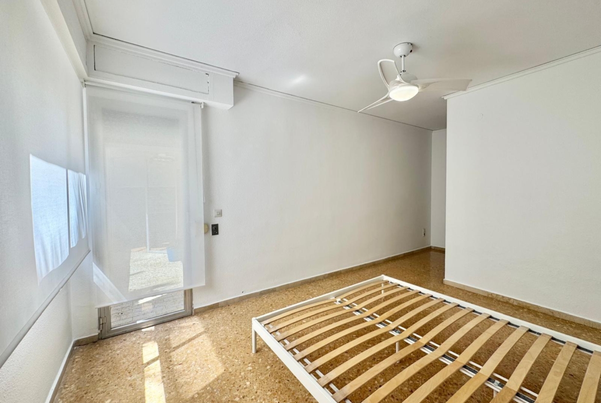 Alquiler en Gandía, zona Paseo Germanías — 950 €/mes