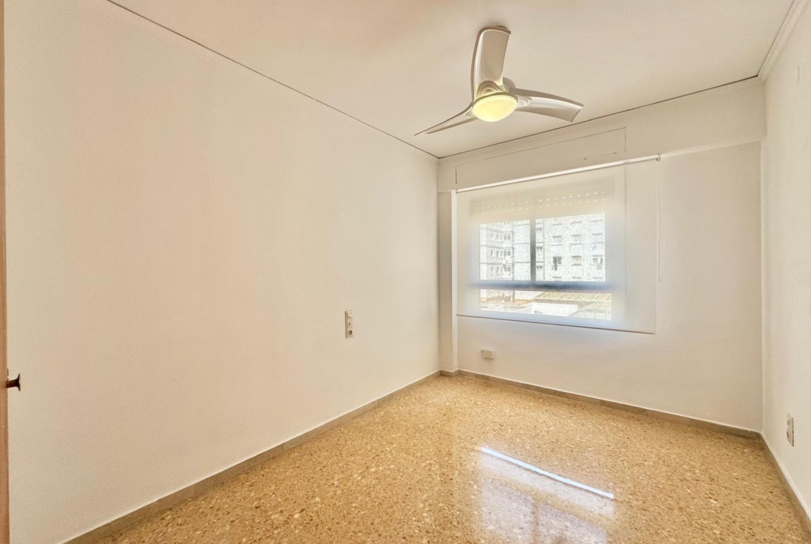 Alquiler en Gandía, zona Paseo Germanías — 950 €/mes