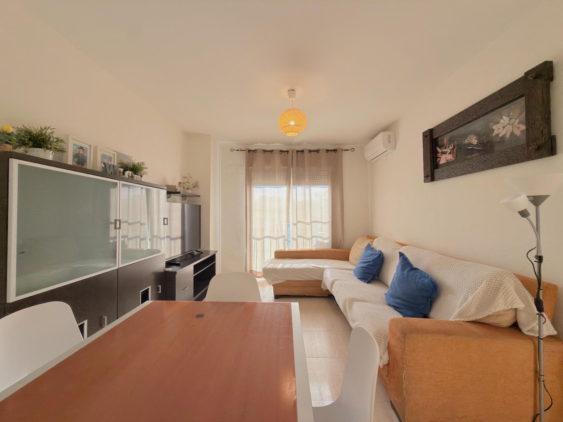 Dúplex en la playa de Gandía con terraza privada, garaje y licencia turística