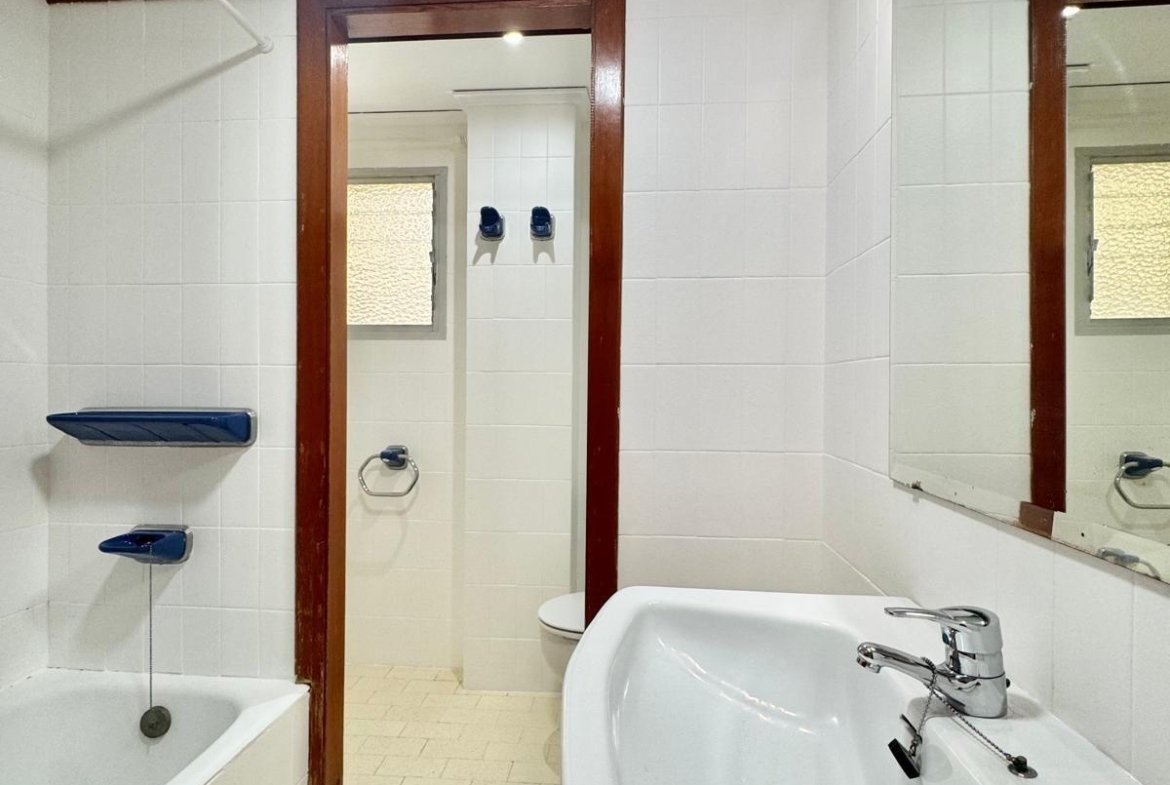 Alquiler en Gandía, zona Paseo Germanías — 950 €/mes