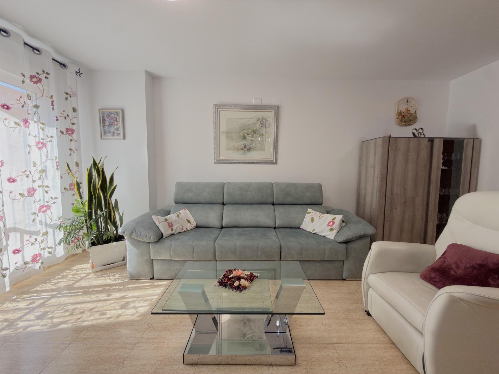 EXCLUSIVO DÚPLEX EN UNA DE LAS MEJORES ZONAS DE GANDÍA CON GARAJE, TRASTERO Y ESPECTACULAR TERRAZA