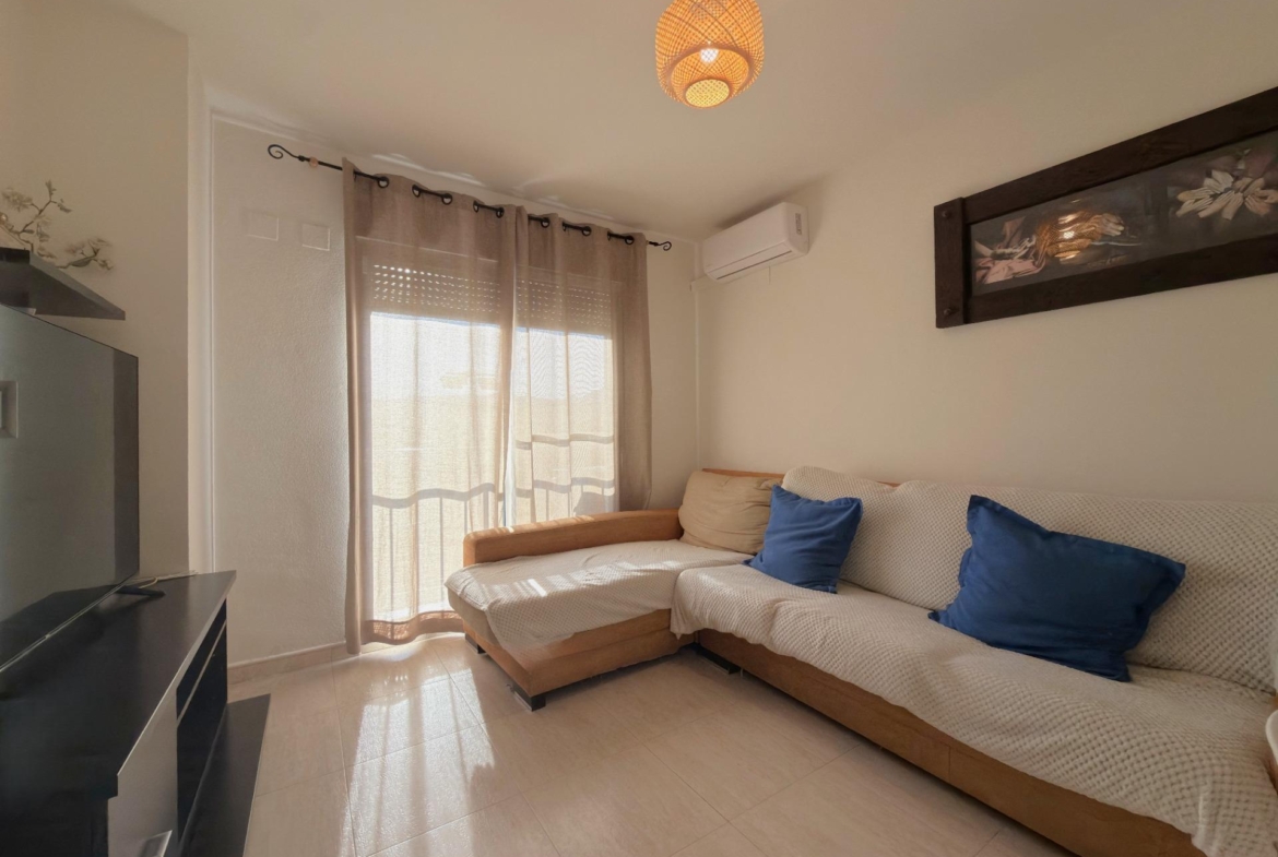 Dúplex en la playa de Gandía con terraza privada, garaje y licencia turística