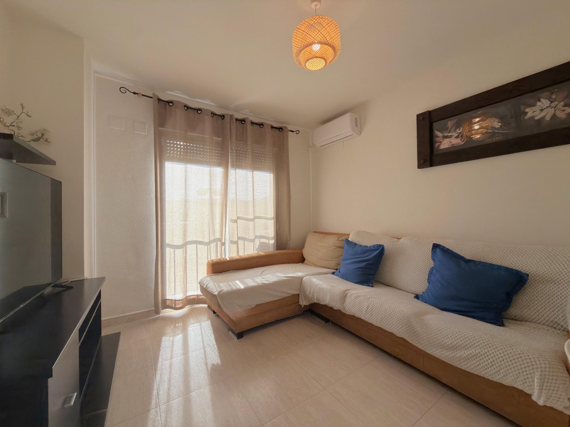 Dúplex en la playa de Gandía con terraza privada, garaje y licencia turística