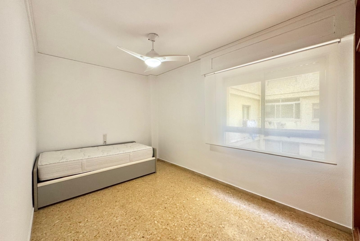 Alquiler en Gandía, zona Paseo Germanías — 950 €/mes